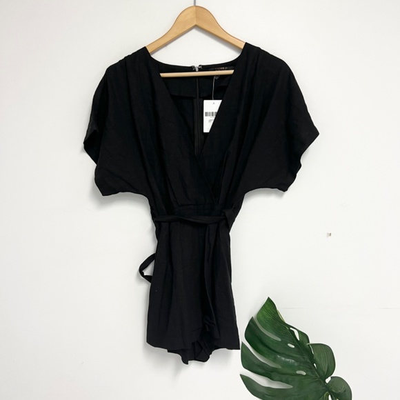 Forever 21 black romper size small - Picture 5 of 5